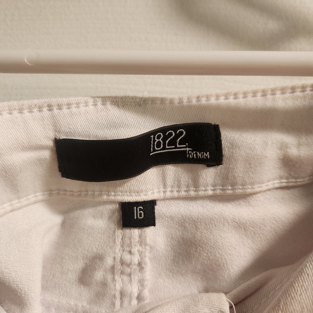 1822 Denim Women's Straight Leg Cream Jeans - Picture 4 of 4